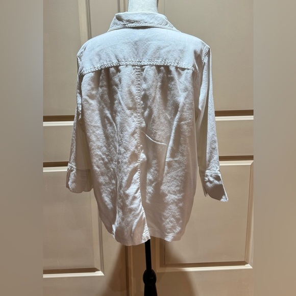 - Coldwater Creek Button Up Blouse - Picture 2 of 7